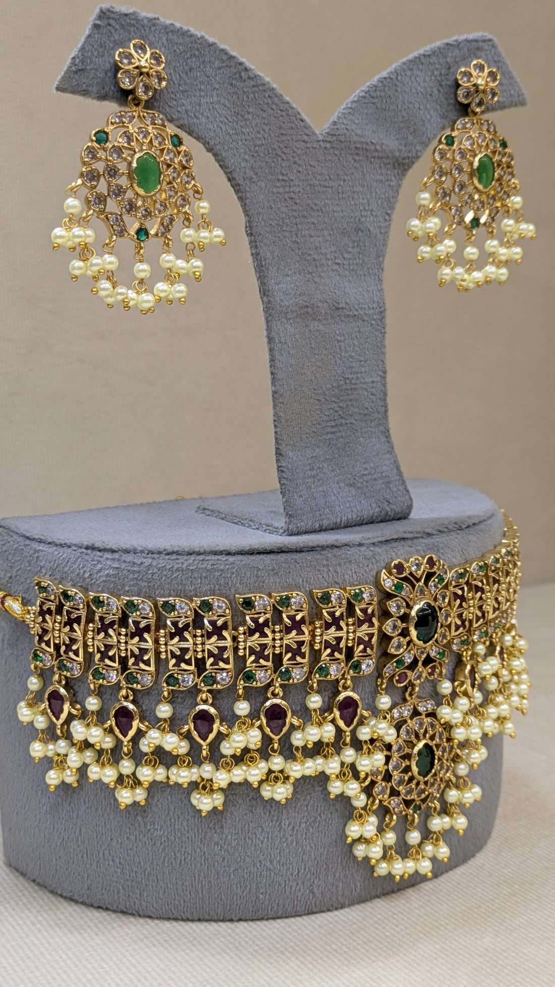"Zamurrad Antique Choker Set" (Emerald Antique Choker Set)