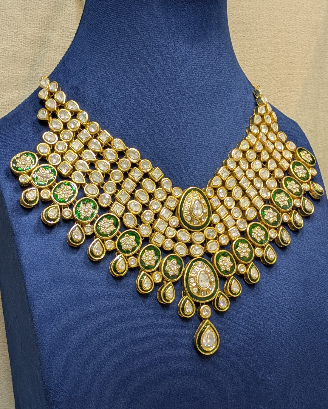"Safaid Shahi Collection" (White Royal Collection)