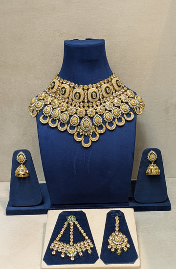 "Mahtab Kundan Set" (Moonlight Kundan Set)
