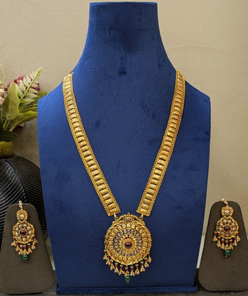 Noor-e-Zar mala set