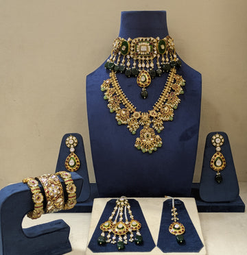"Zeenat-e-Malka" (Queen's Adornment)