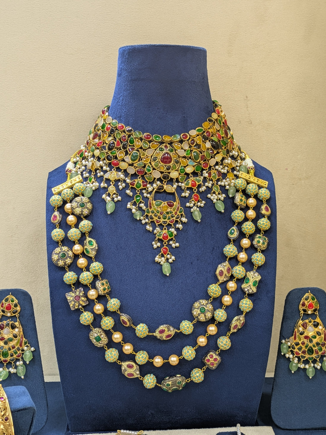 Noor-e-Mughal Bridal Set