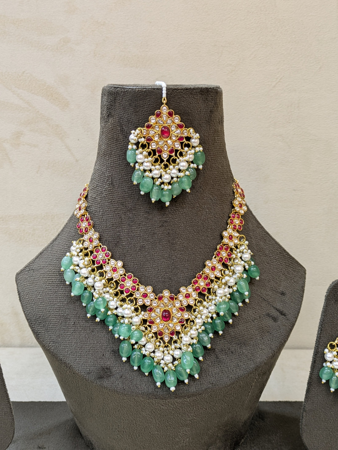 Rang-e-Bahar Kundan